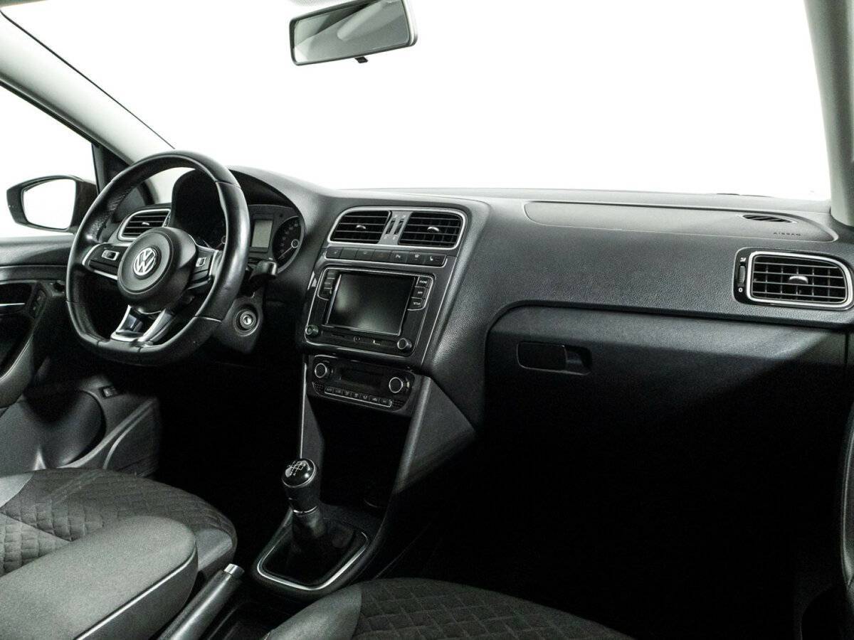 Volkswagen Polo б/у, 2018, Механическая. Фото: #8