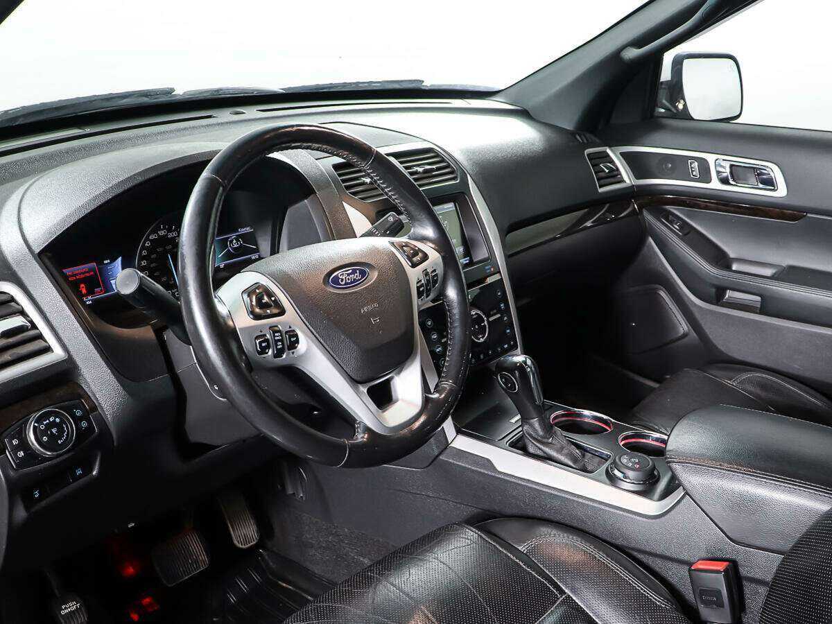 Ford Explorer б/у, 2012, Автоматическая. Фото: #16