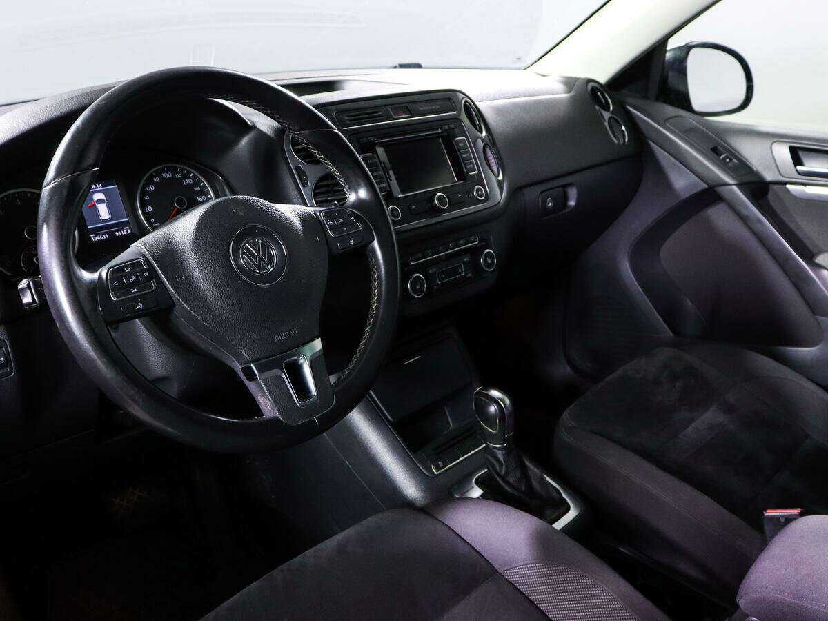 Volkswagen Tiguan б/у, 2012, Автоматическая. Фото: #10