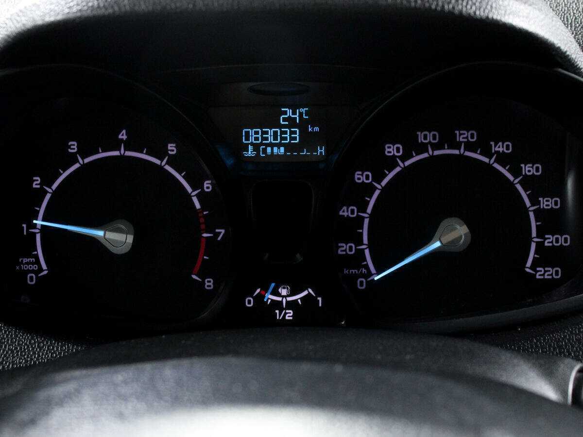 Ford EcoSport б/у, 2015, Механическая. Фото: #10