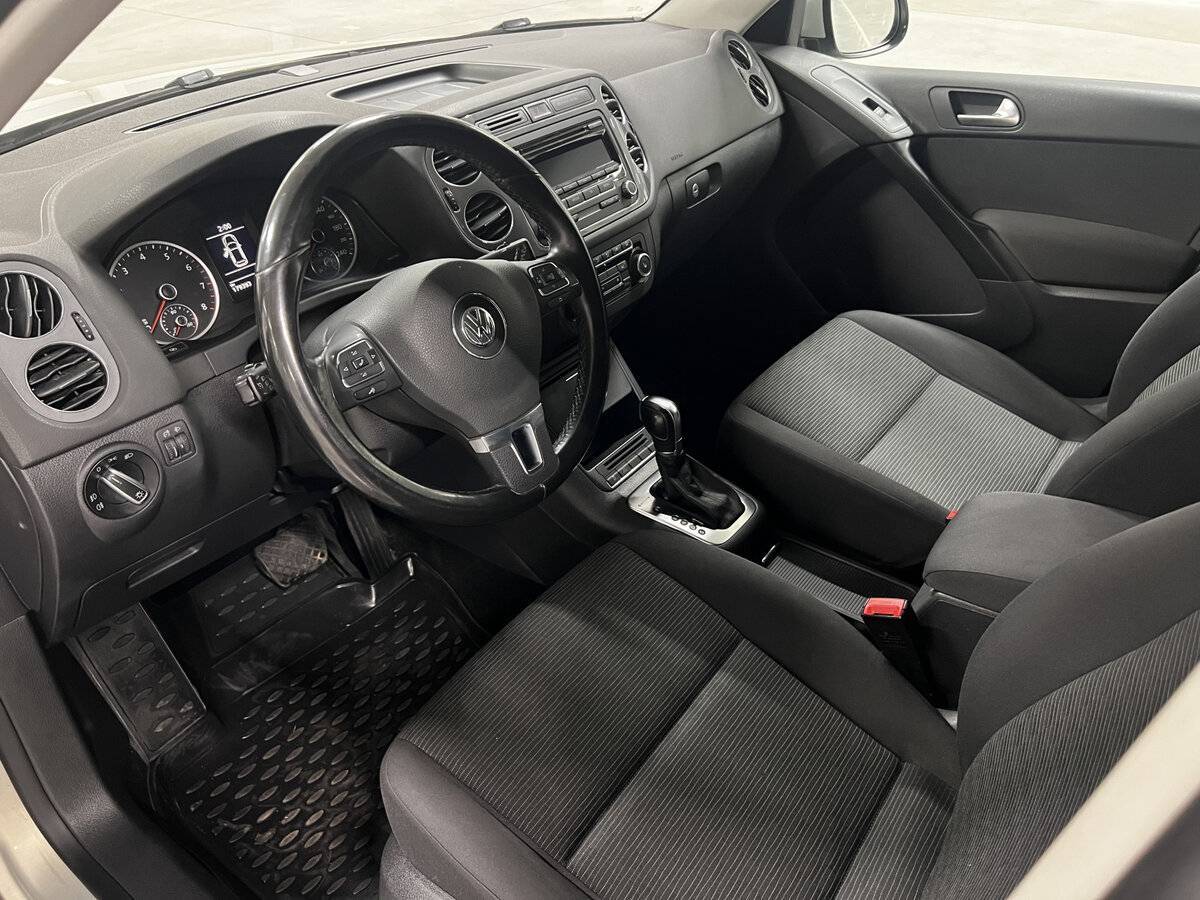 Volkswagen Tiguan б/у, 2012, Автоматическая. Фото: #15
