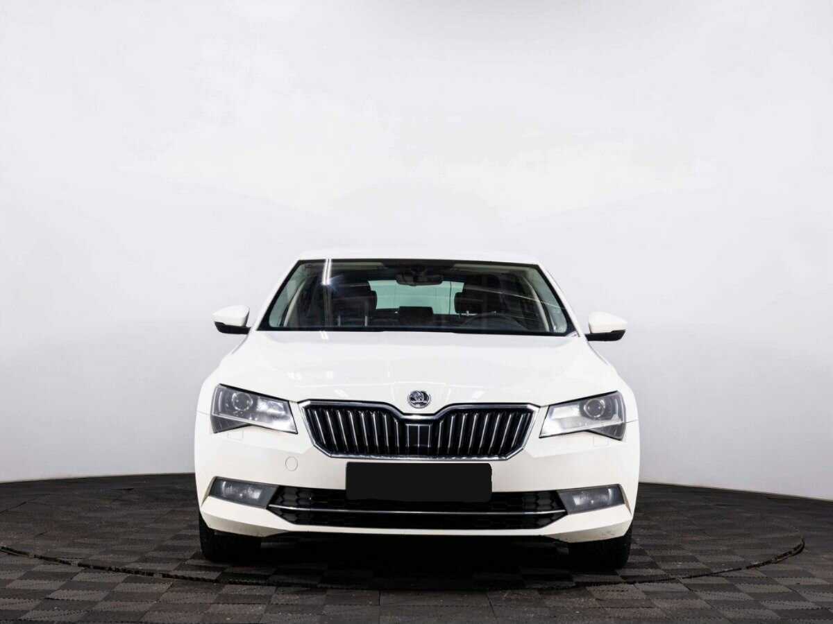 Skoda Superb б/у, 2016, Роботизированная. Фото: #1