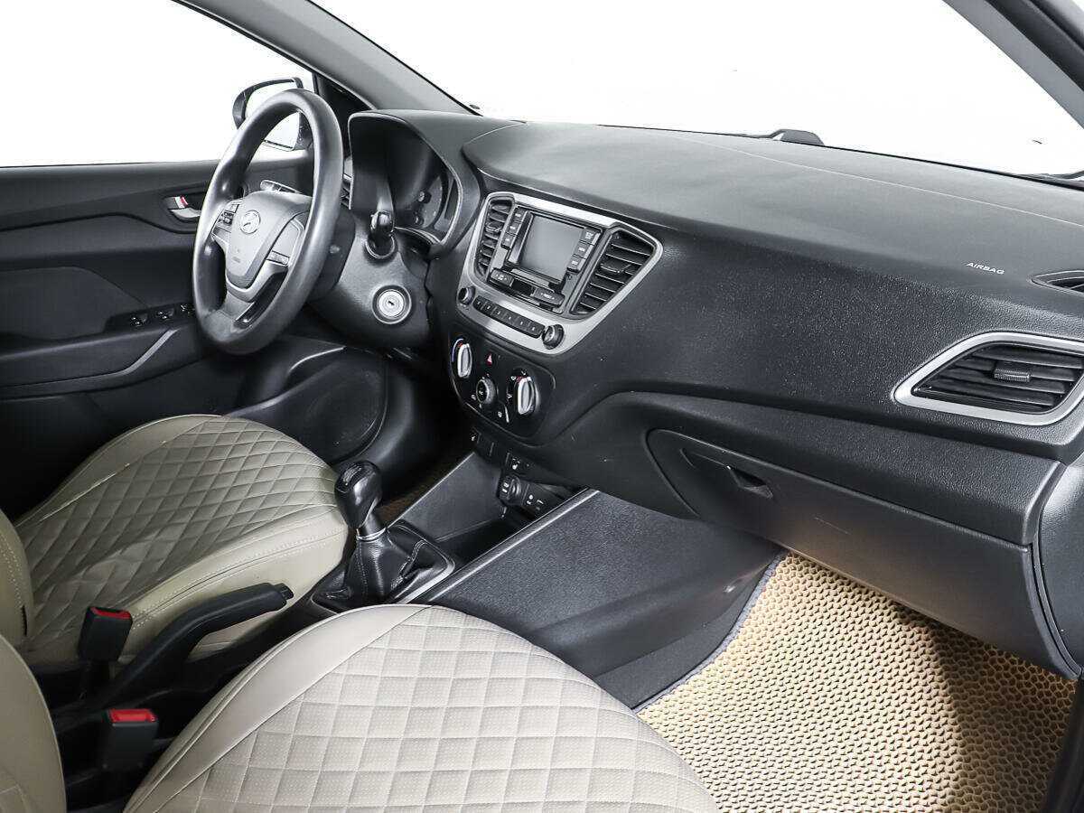 Hyundai Solaris б/у, 2018, Механическая. Фото: #8