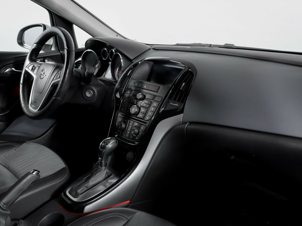 Opel Astra б/у, 2014, Автоматическая. Фото: #6