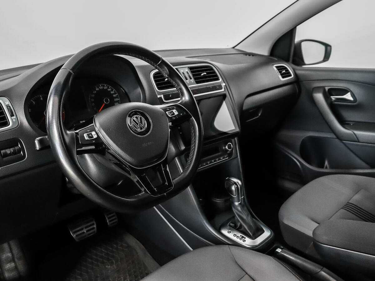 Volkswagen Polo б/у, 2016, Автоматическая. Фото: #8