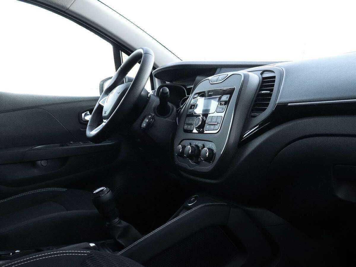 Renault Kaptur б/у, 2022, Механическая. Фото: #6