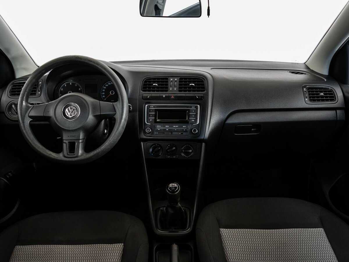 Volkswagen Polo б/у, 2013, Механическая. Фото: #7