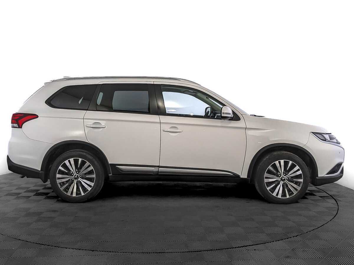 Mitsubishi Outlander б/у, 2019, Вариатор. Фото: #3