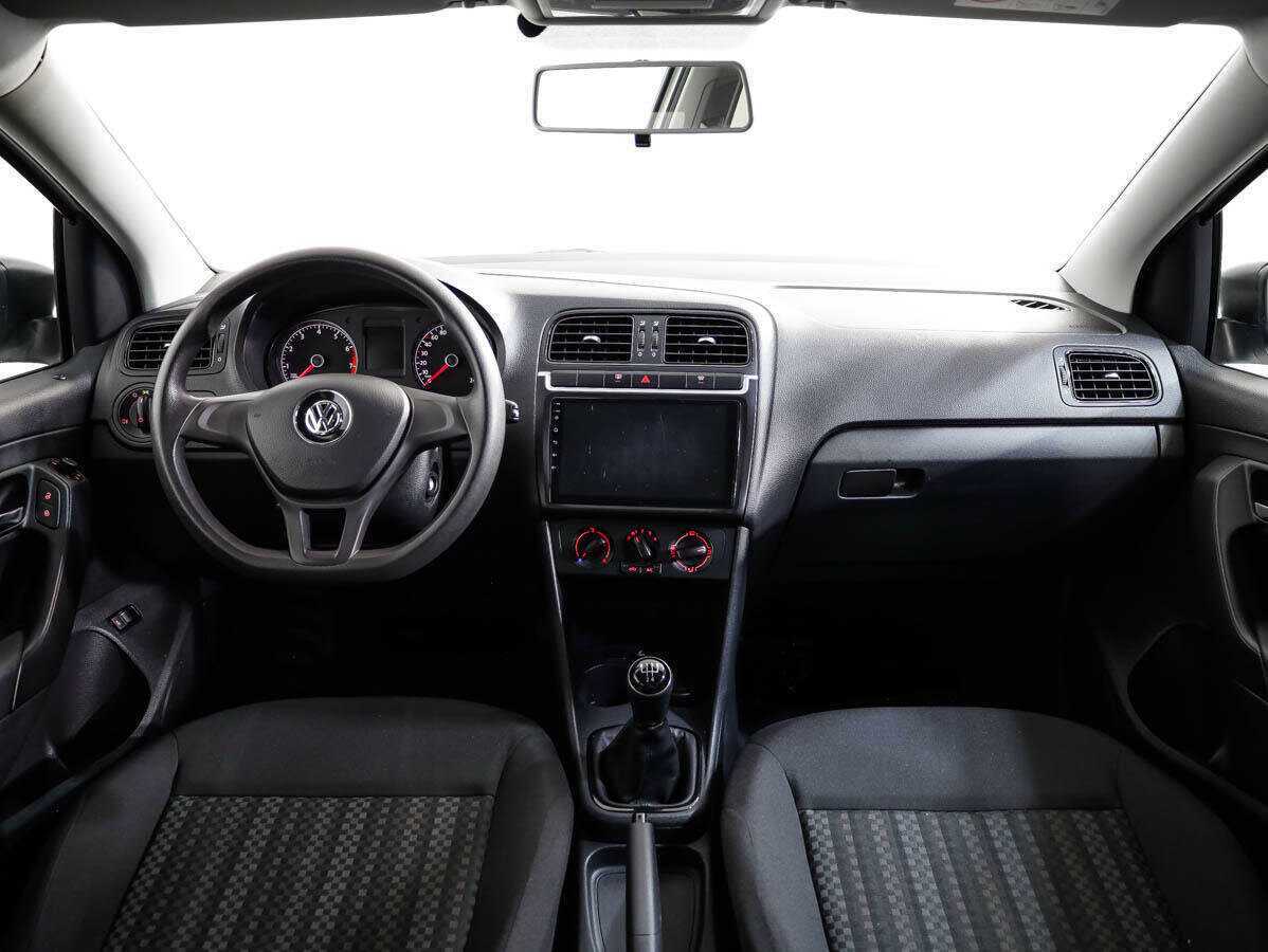 Volkswagen Polo б/у, 2017, Механическая. Фото: #7