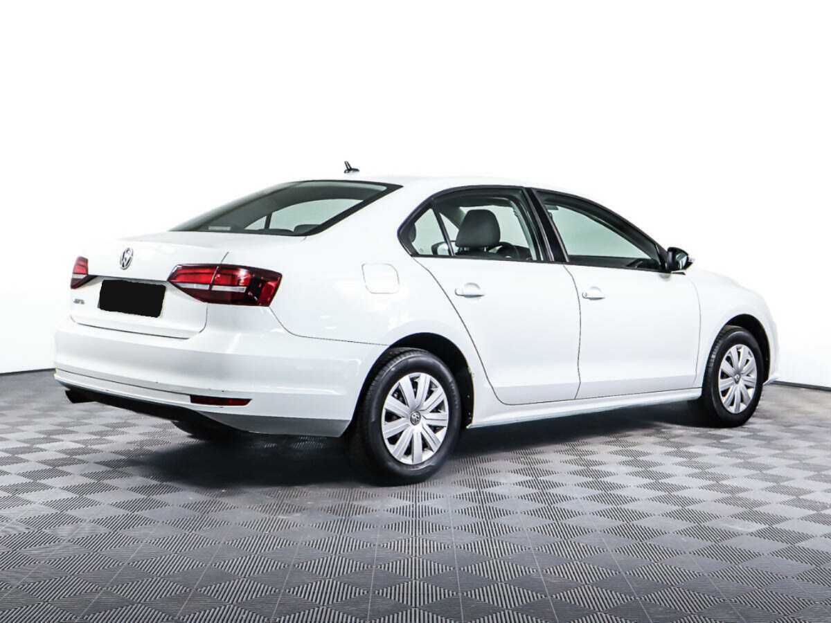 Volkswagen Jetta б/у, 2016, Автоматическая. Фото: #1
