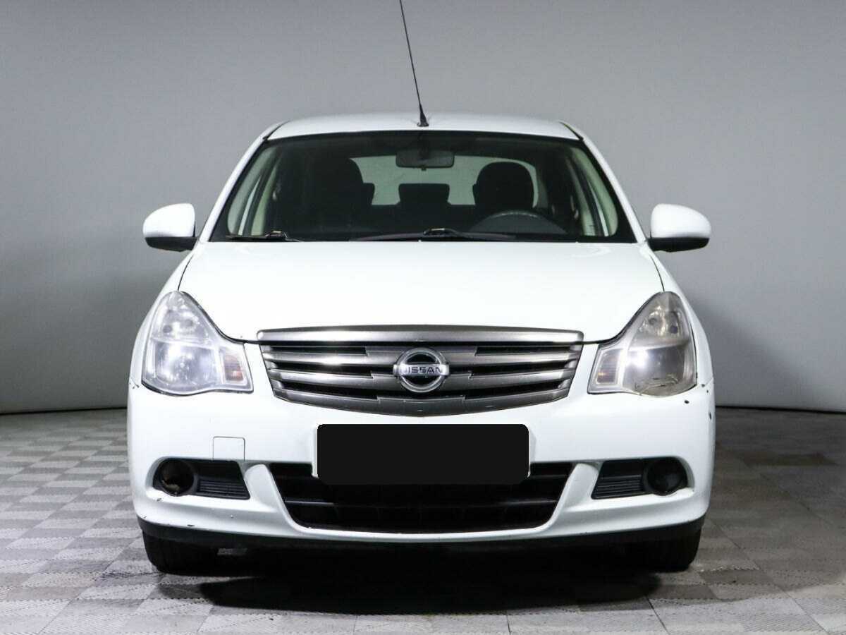 Nissan Almera б/у, 2018, Механическая. Фото: #1