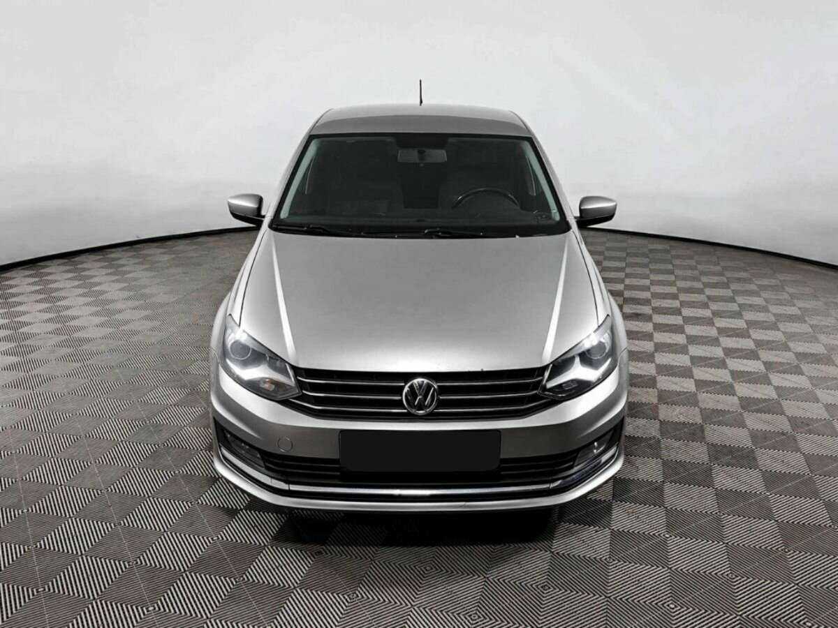 Volkswagen Polo б/у, 2017, Автоматическая. Фото: #1