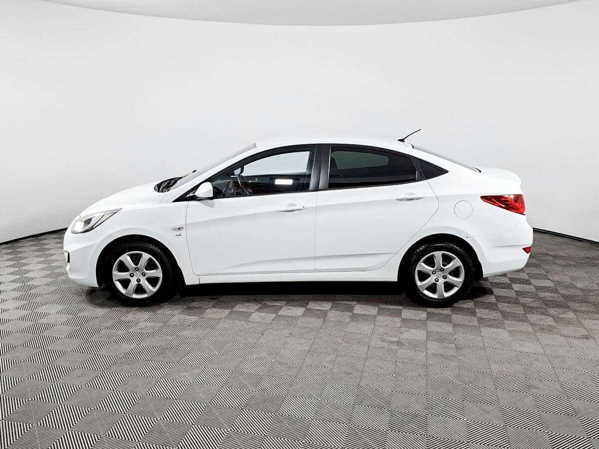 Hyundai Solaris б/у, 2013, Автоматическая. Фото: #7
