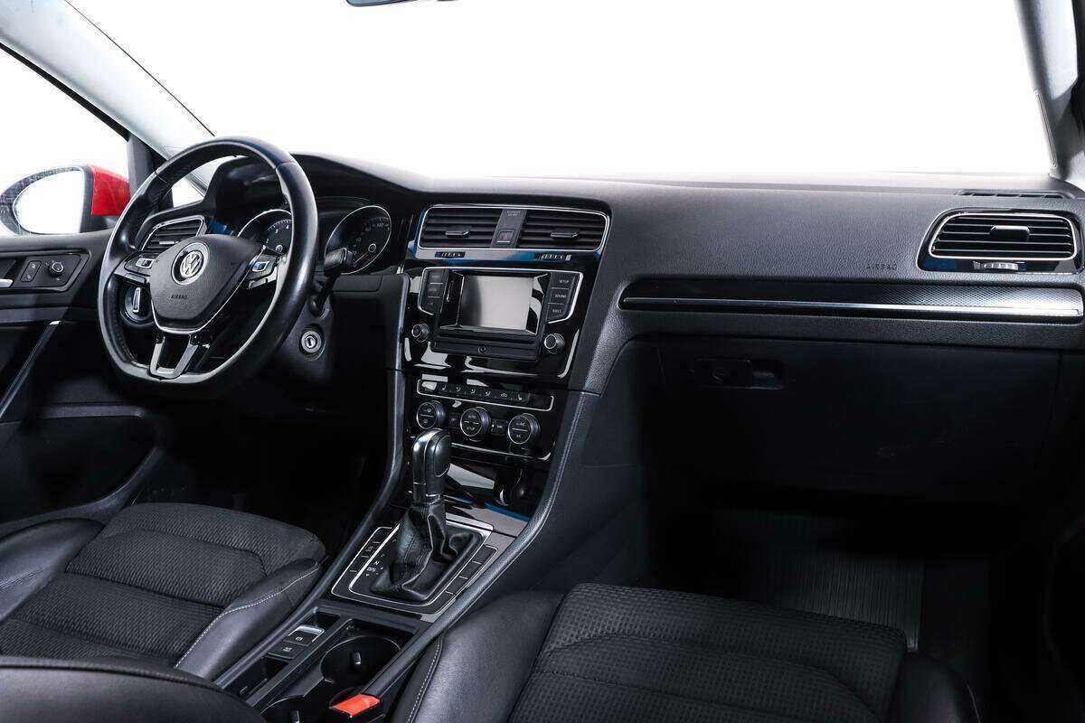 Volkswagen Golf б/у, 2013, Роботизированная. Фото: #8