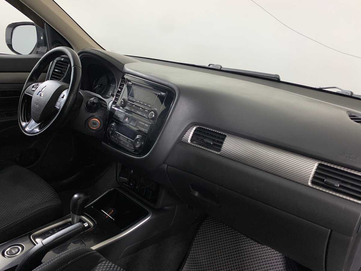 Mitsubishi Outlander б/у, 2017, Вариатор. Фото: #13