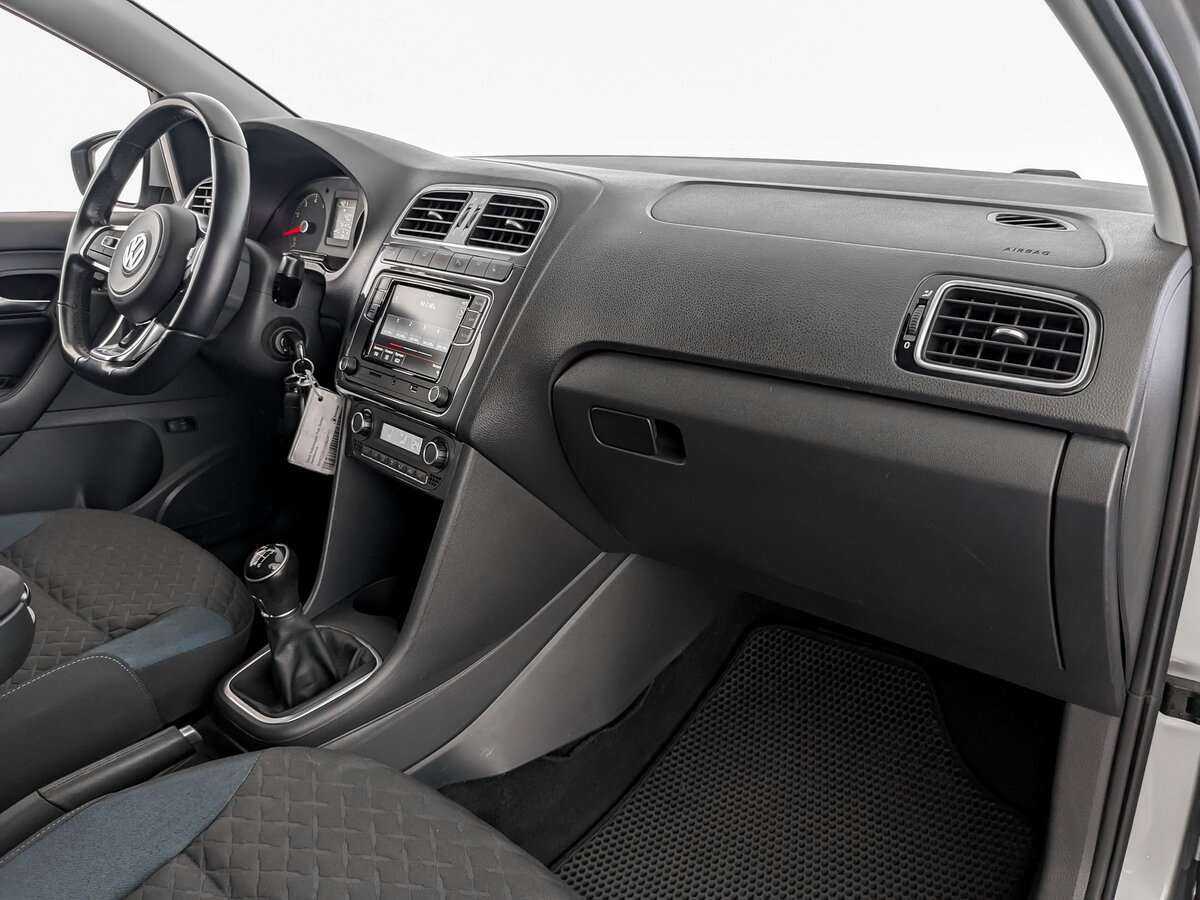 Volkswagen Polo б/у, 2019, Механическая. Фото: #10