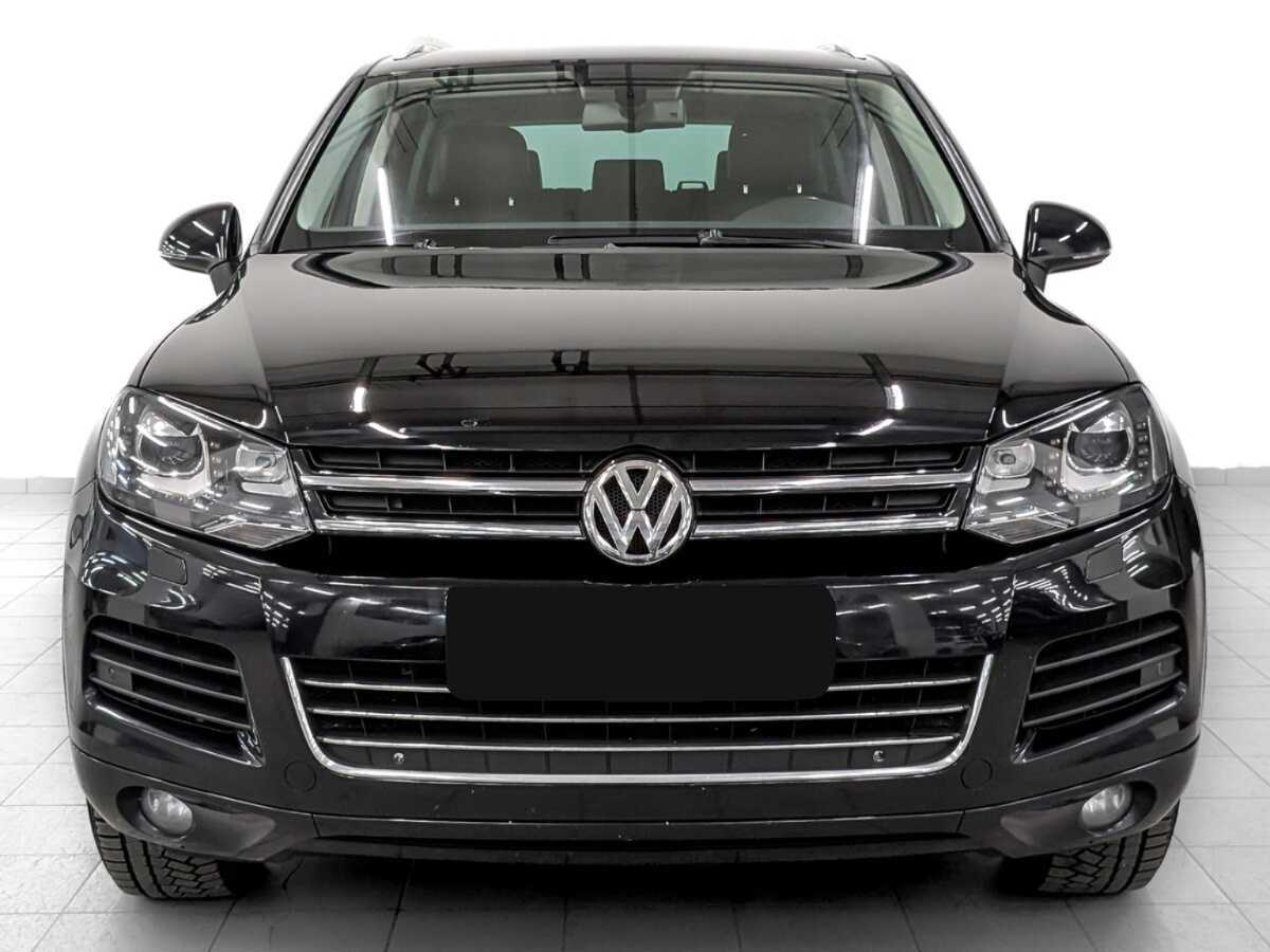 Volkswagen Touareg б/у, 2013, Автоматическая. Фото: #1