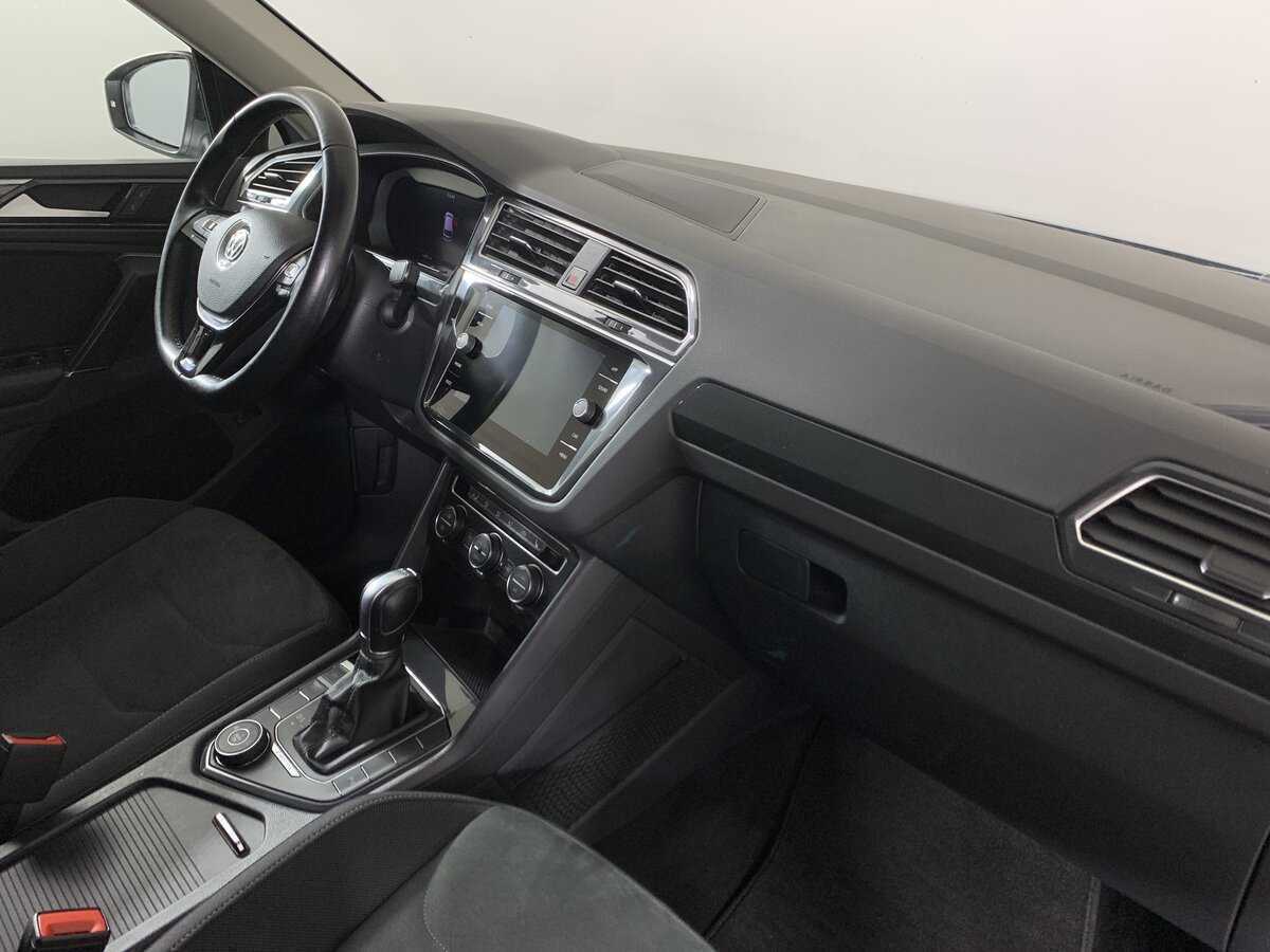 Volkswagen Tiguan б/у, 2018, Роботизированная. Фото: #12