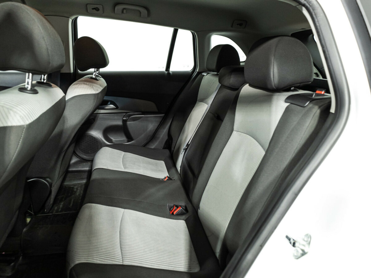 Chevrolet Cruze б/у, 2014, Механическая. Фото: #9