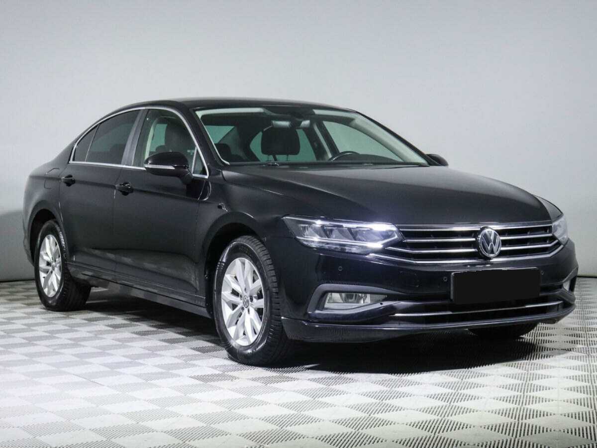 Volkswagen Passat б/у, 2020, Роботизированная. Фото: #2