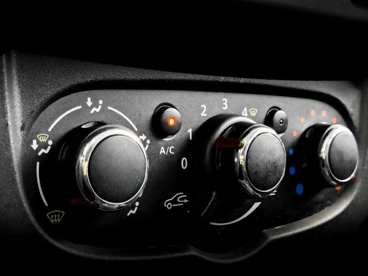 Renault Duster б/у, 2018, Механическая. Фото: #20