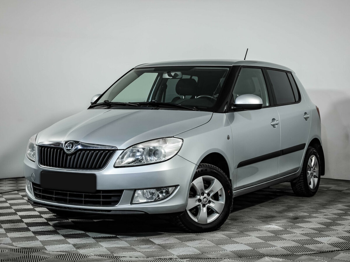 Skoda Fabia б/у, 2014, Автоматическая. Фото: #0