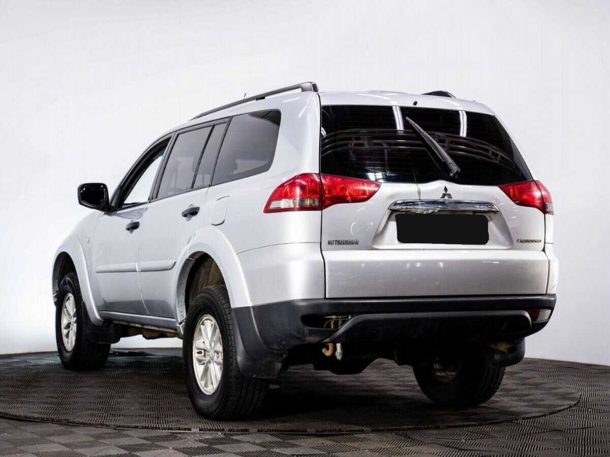 Mitsubishi Pajero Sport б/у, 2014, Механическая. Фото: #3