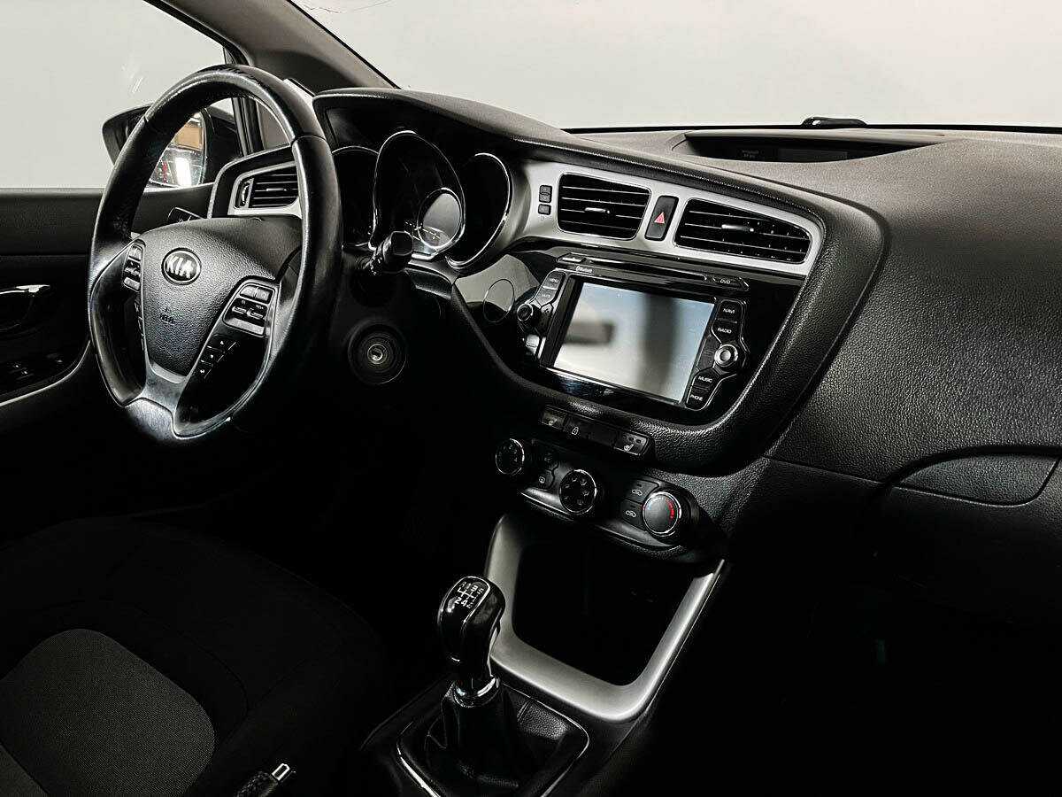 Kia Ceed б/у, 2015, Механическая. Фото: #6
