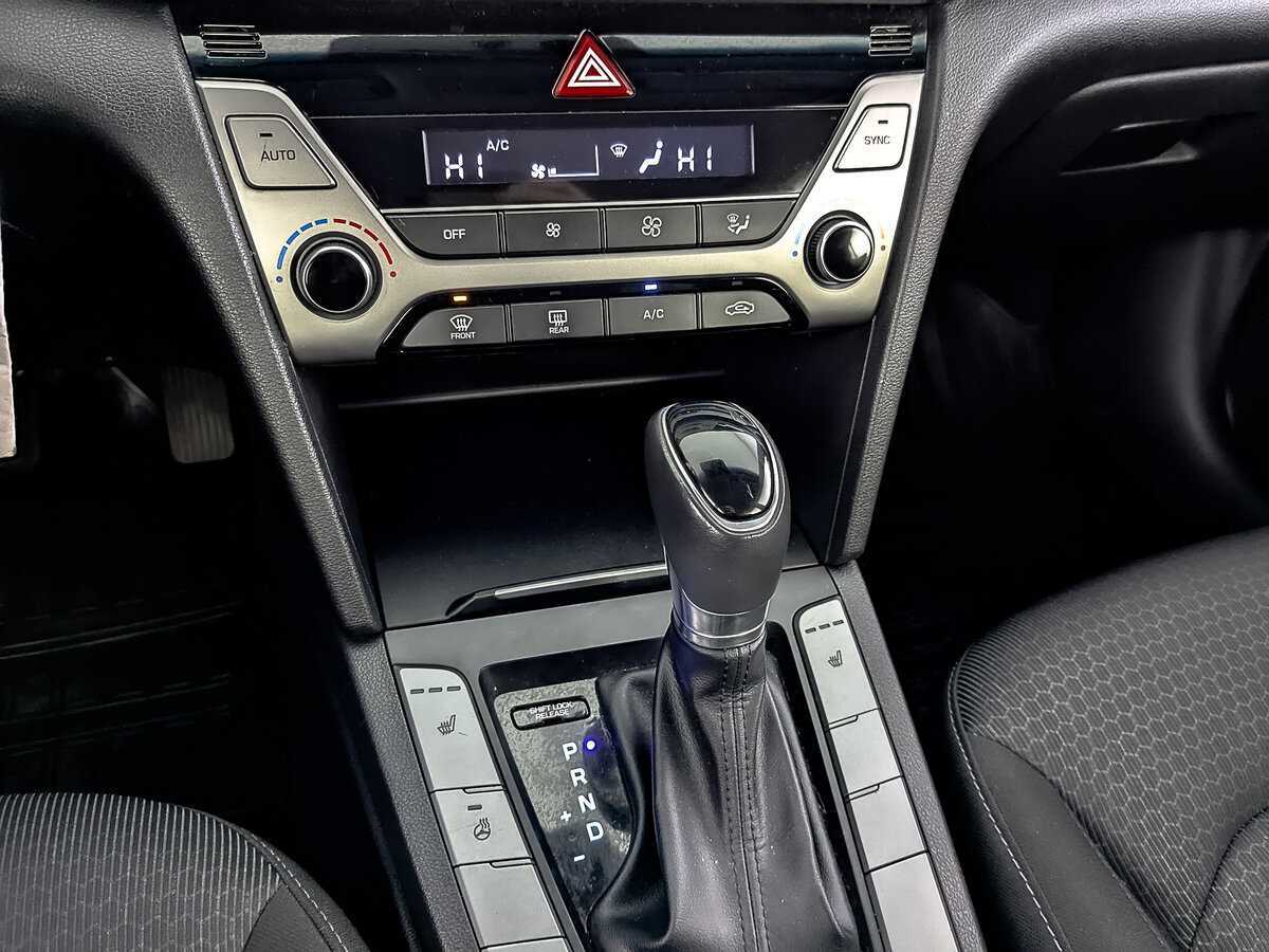Hyundai Elantra б/у, 2018, Автоматическая. Фото: #19