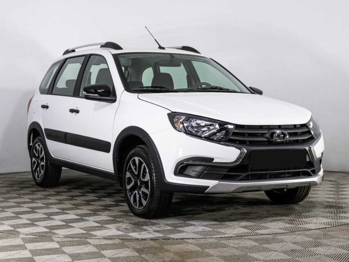 Lada (ВАЗ) Granta б/у, 2023, Механическая. Фото: #2