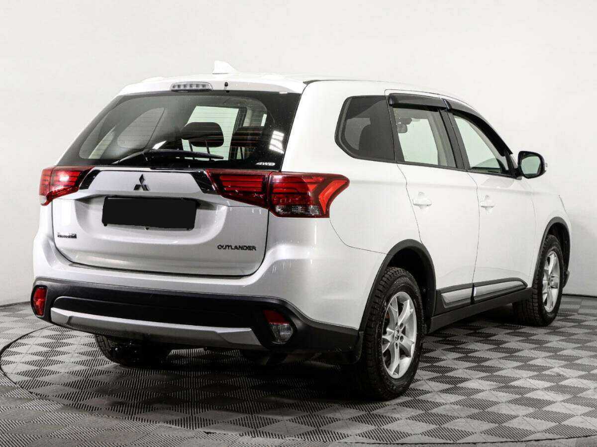 Mitsubishi Outlander б/у, 2018, Вариатор. Фото: #3