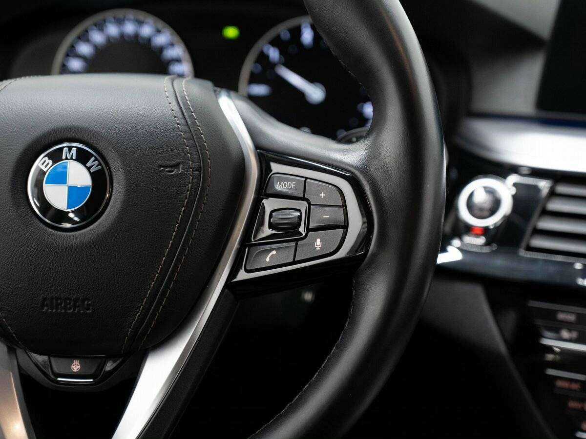 BMW 5 серии б/у, 2017, Автоматическая. Фото: #12
