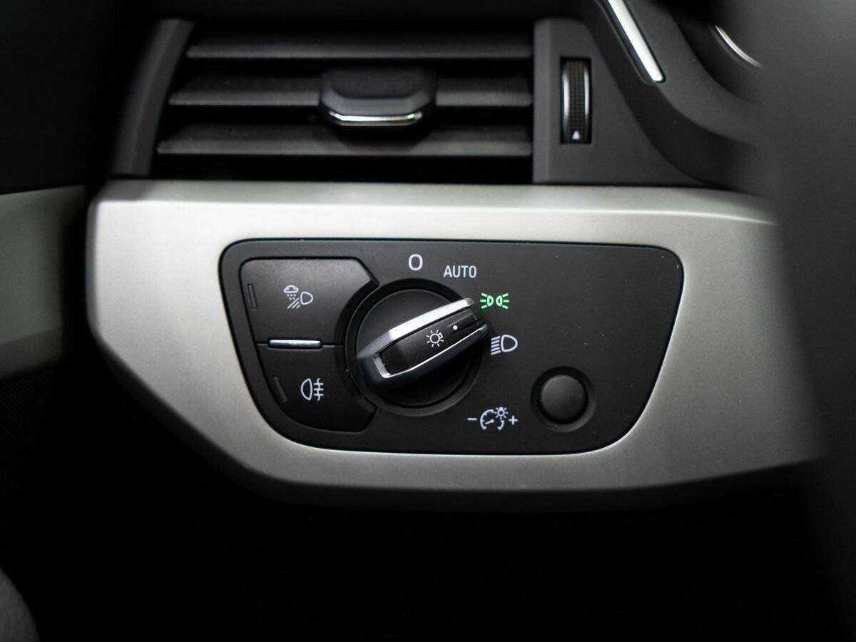 Audi A4 б/у, 2019, Роботизированная. Фото: #15