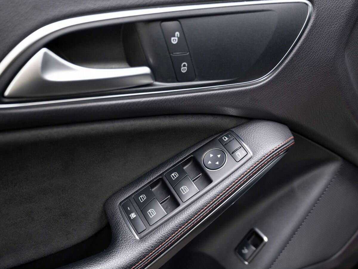 Mercedes-Benz CLA б/у, 2013, Роботизированная. Фото: #16