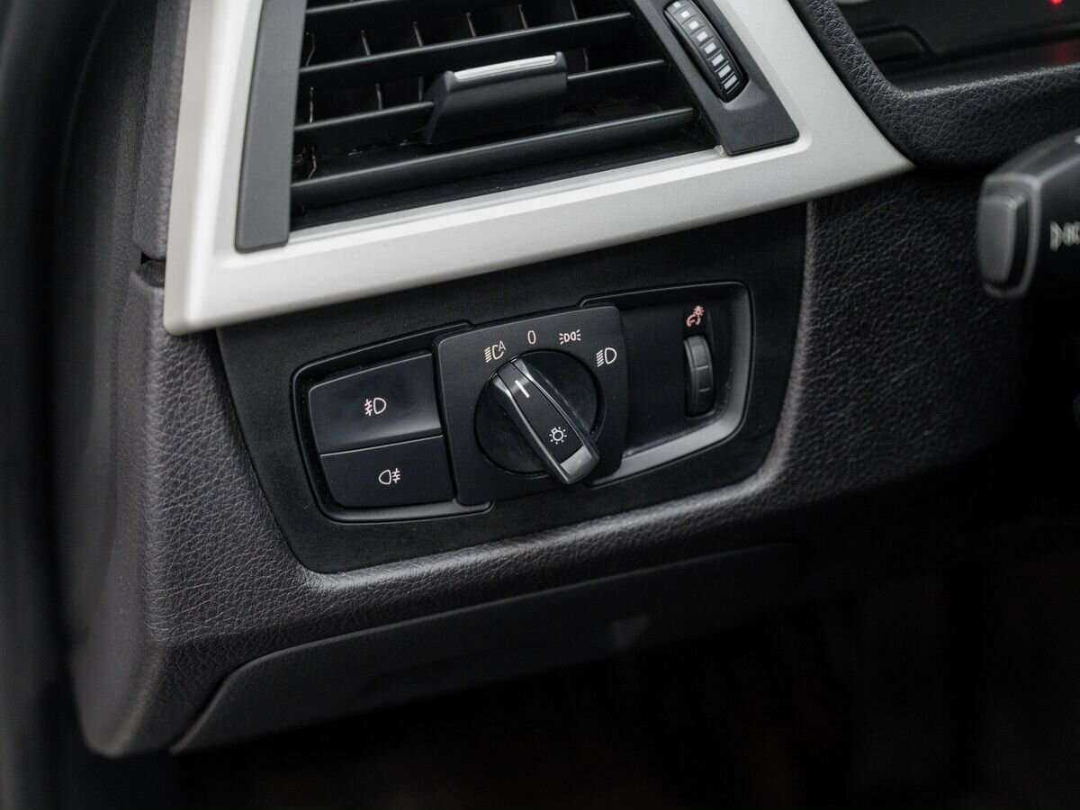 BMW 3 серии б/у, 2016, Автоматическая. Фото: #15