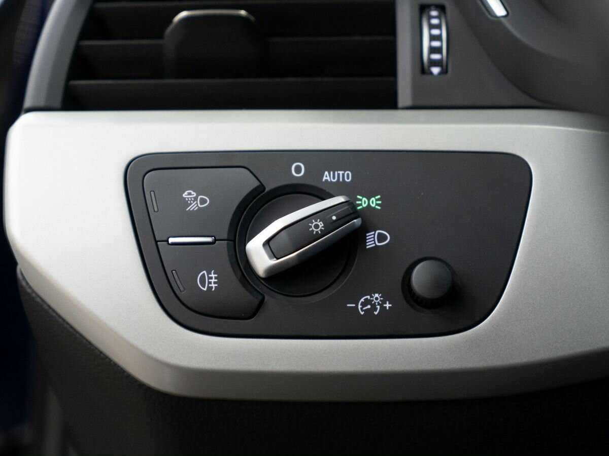 Audi A4 б/у, 2020, Роботизированная. Фото: #18