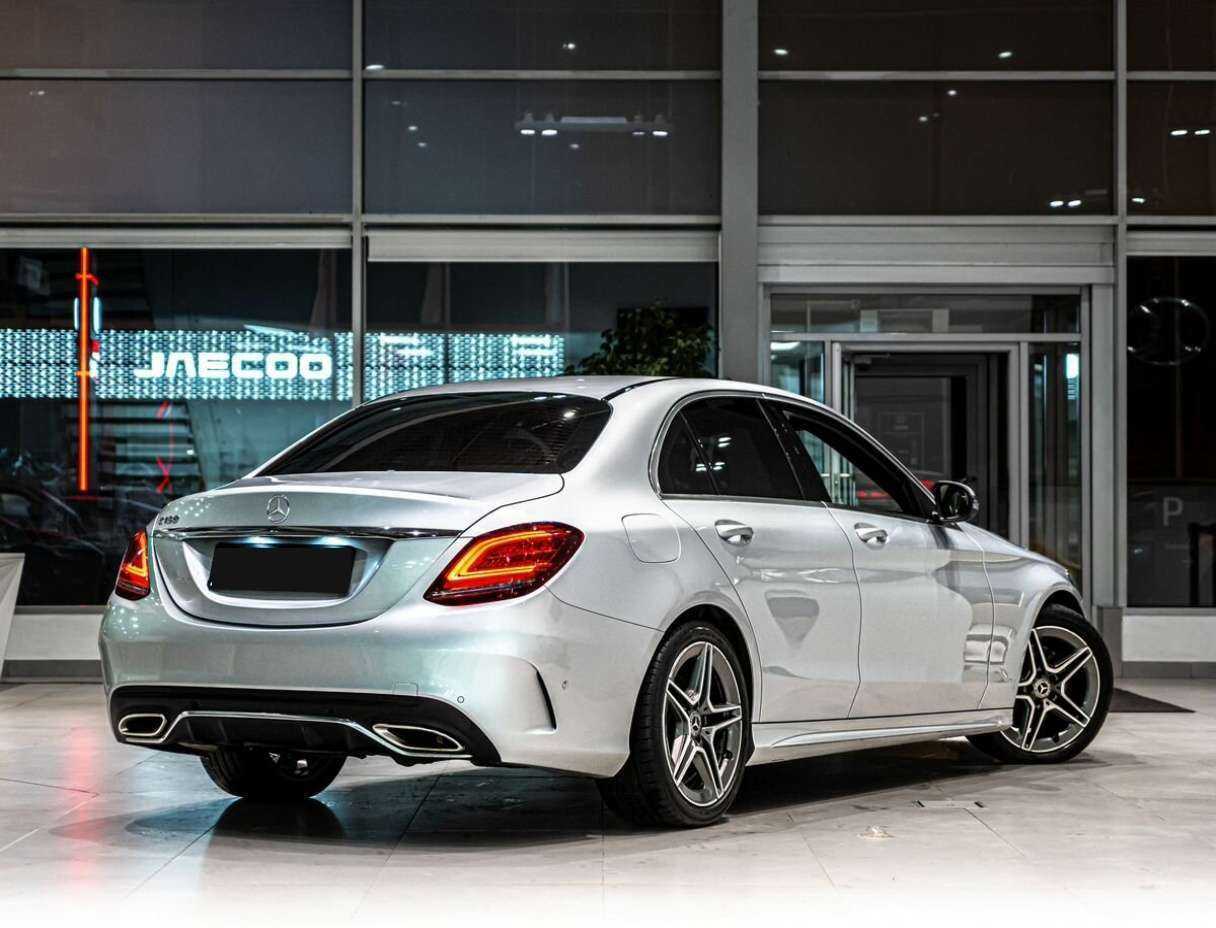 Mercedes-Benz C-Класс б/у, 2018, Автоматическая. Фото: #2