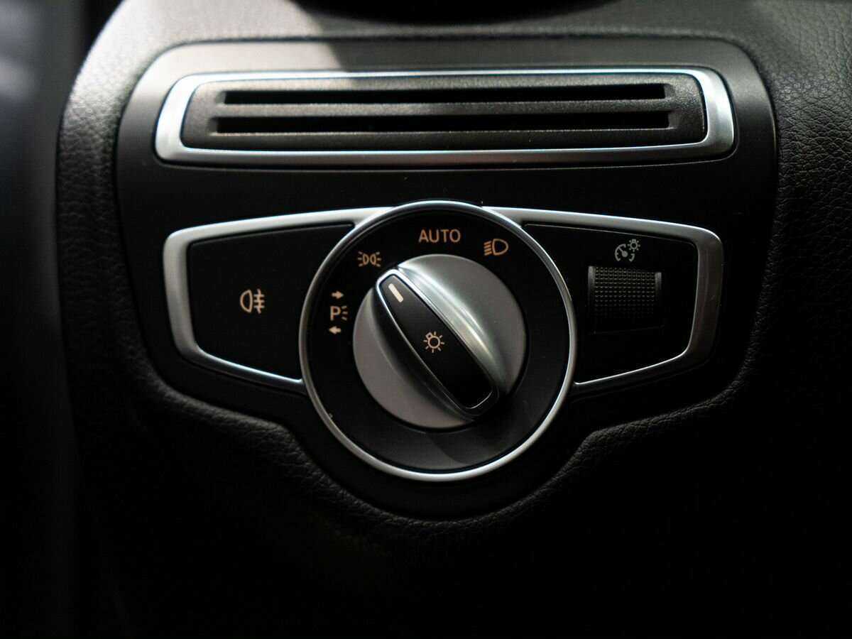 Mercedes-Benz C-Класс б/у, 2018, Автоматическая. Фото: #17