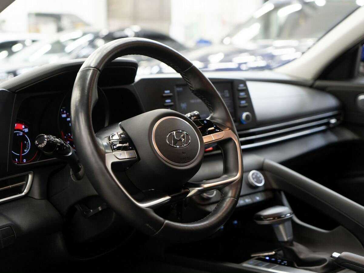 Hyundai Elantra б/у, 2021, Автоматическая. Фото: #5