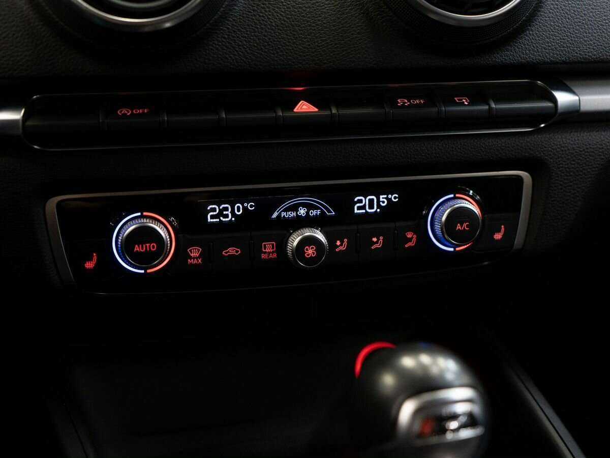 Audi A3 б/у, 2015, Роботизированная. Фото: #12