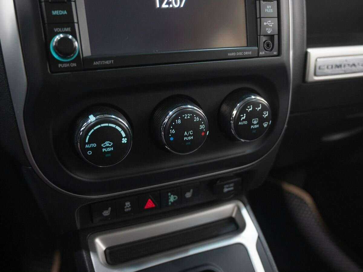 Jeep Compass б/у, 2013, Автоматическая. Фото: #19