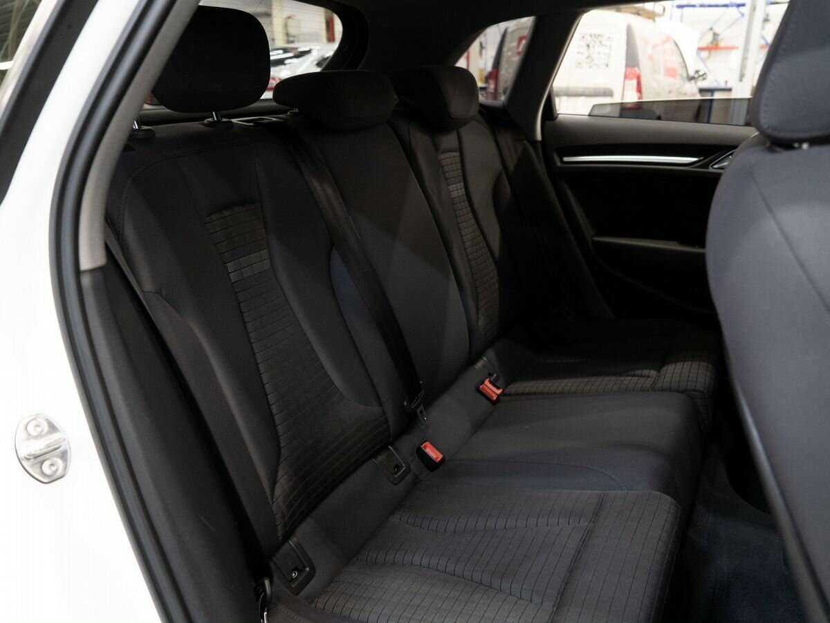 Audi A3 б/у, 2017, Роботизированная. Фото: #8