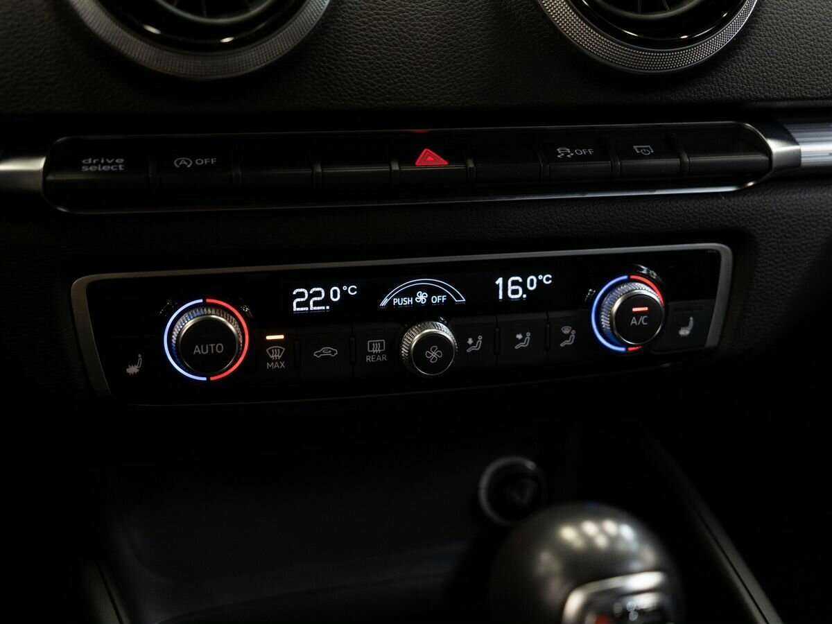 Audi A3 б/у, 2017, Роботизированная. Фото: #13