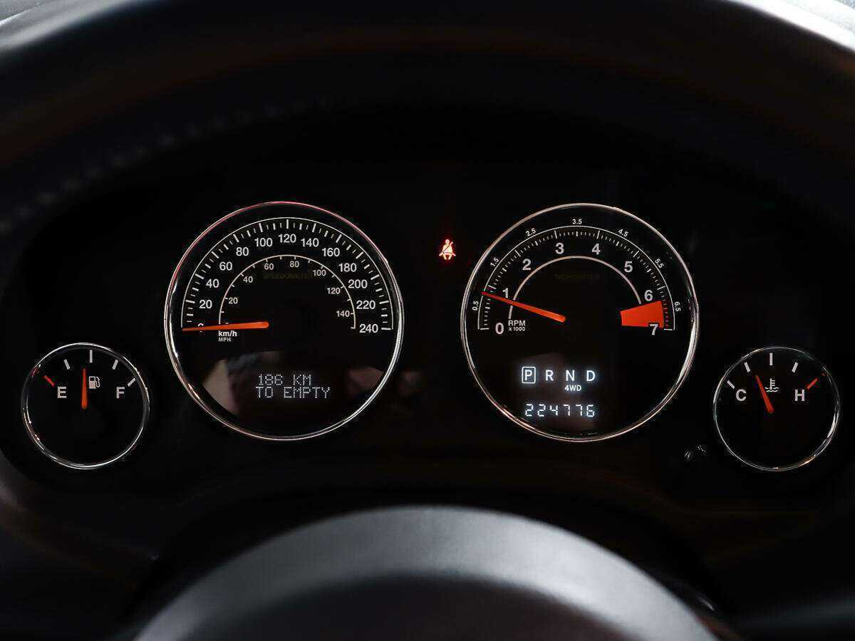 Jeep Compass б/у, 2013, Автоматическая. Фото: #12