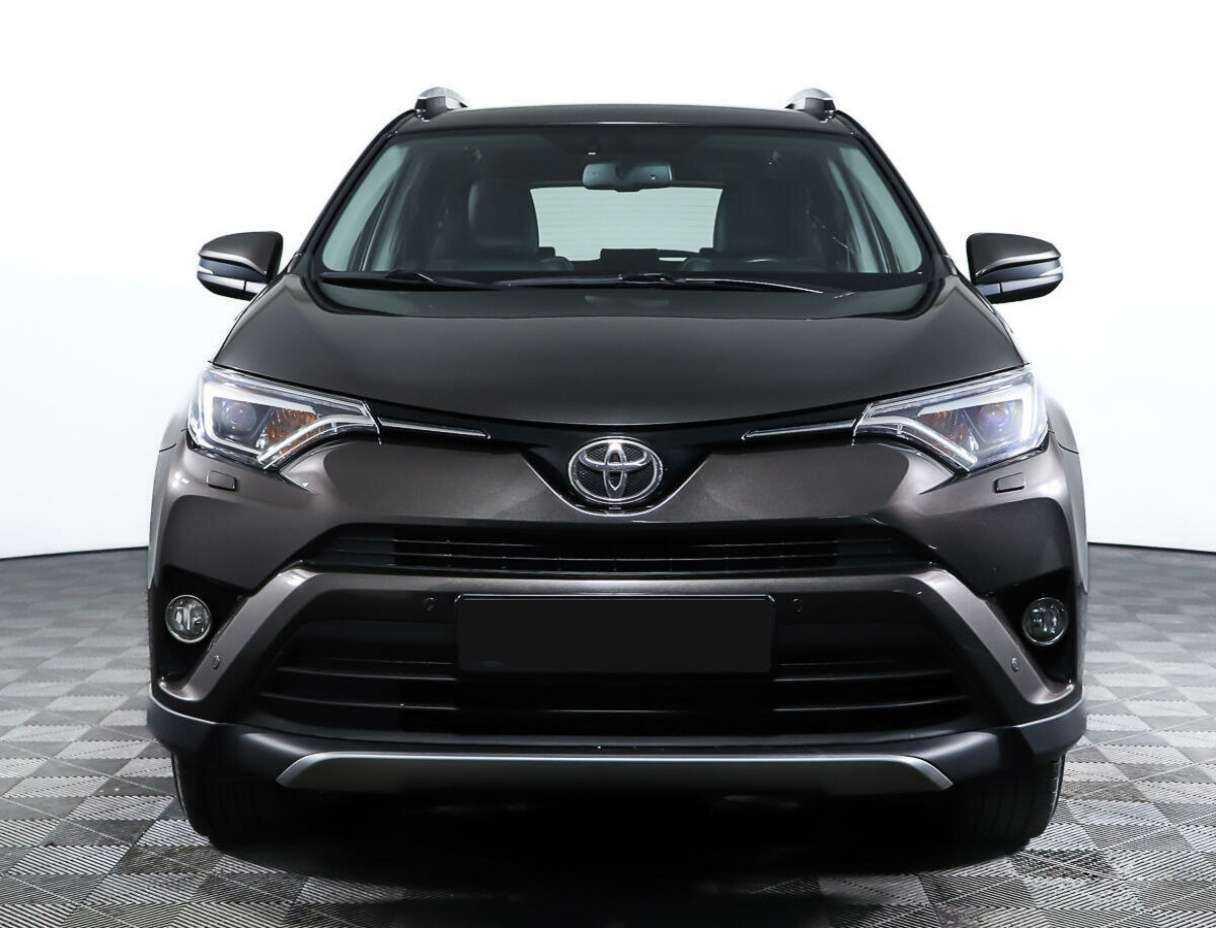 Toyota RAV4 б/у, 2018, Автоматическая. Фото: #1