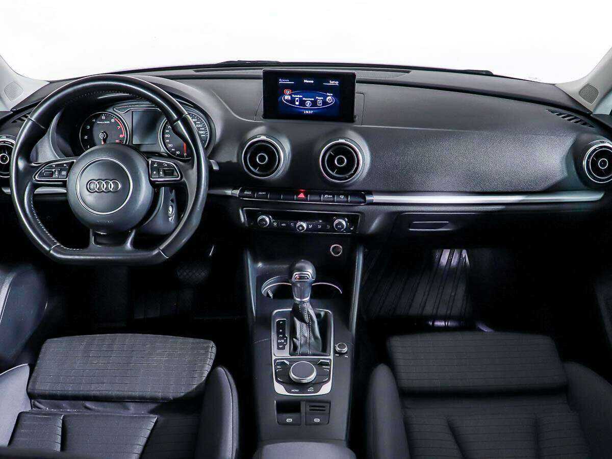 Audi A3 б/у, 2015, Роботизированная. Фото: #9