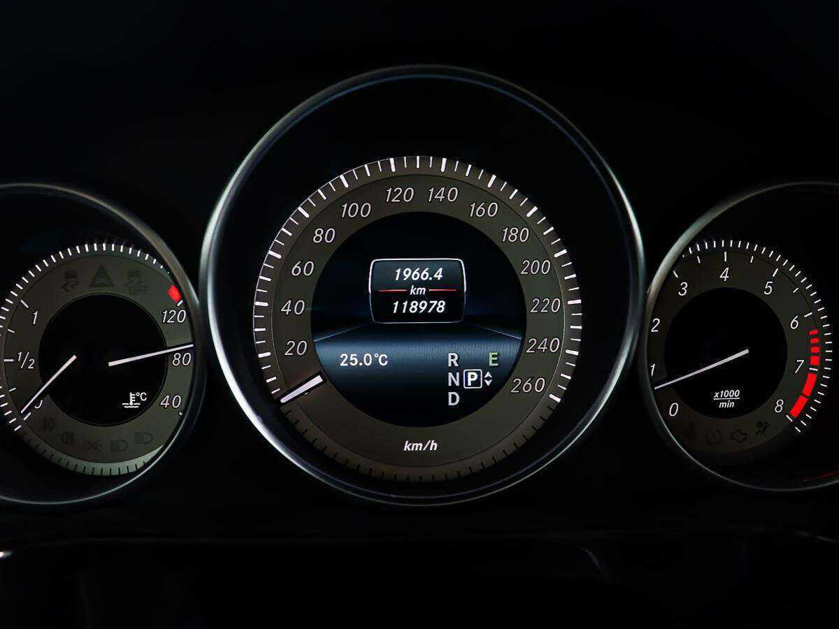 Mercedes-Benz E-Класс б/у, 2013, Автоматическая. Фото: #13