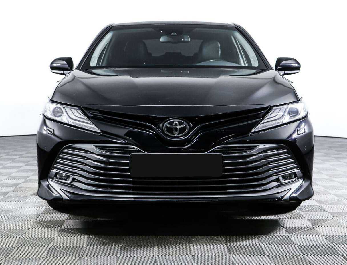 Toyota Camry б/у, 2019, Автоматическая. Фото: #1