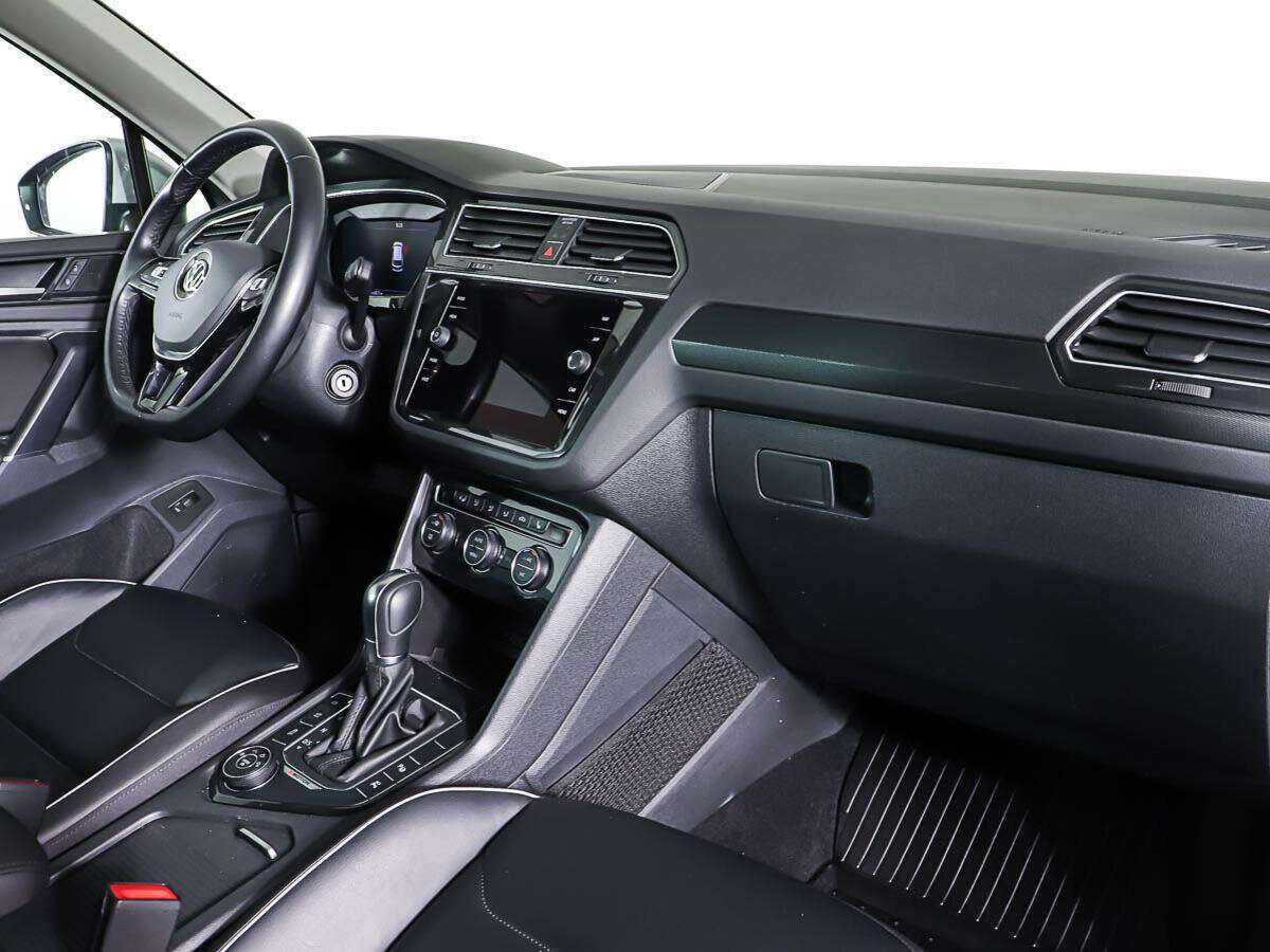 Volkswagen Tiguan б/у, 2017, Роботизированная. Фото: #8