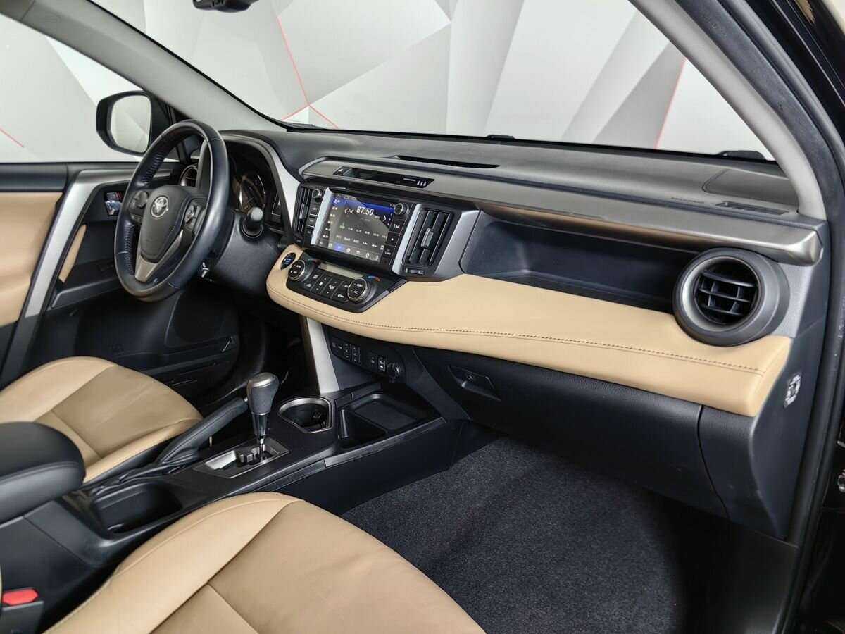 Toyota RAV4 б/у, 2017, Автоматическая. Фото: #8